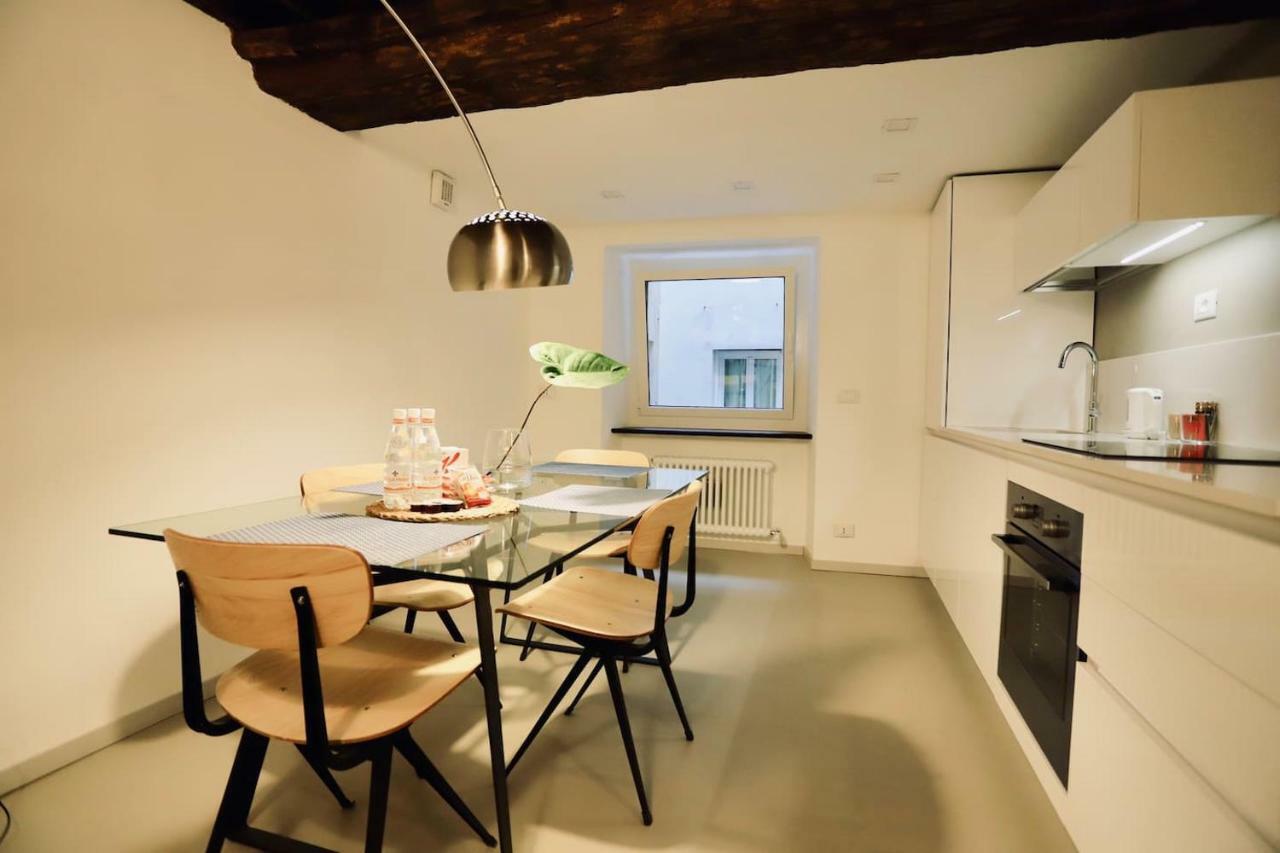 San Lorenzo Small Apartment Genua Buitenkant foto