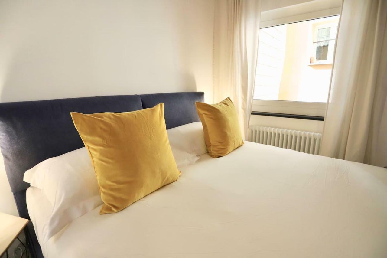 San Lorenzo Small Apartment Genua Buitenkant foto